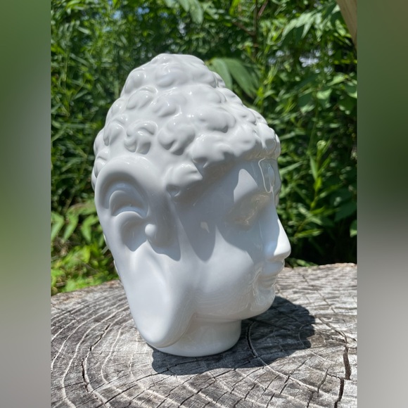 White Buddha Head Sculpture - Picture 2 of 8